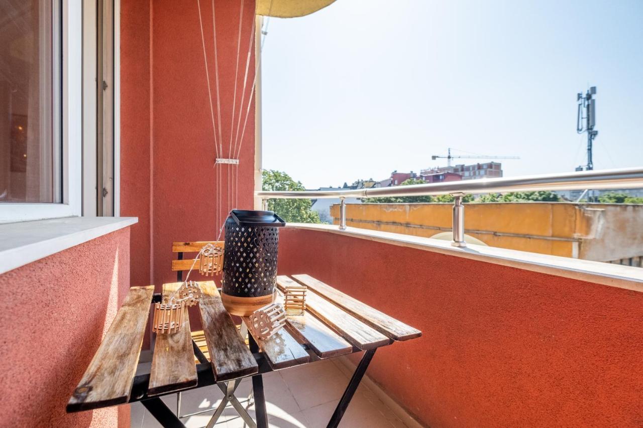 Deja Vu, Cozy & Quiet 1 Bdr Apt Fast Wi-Fi София Екстериор снимка